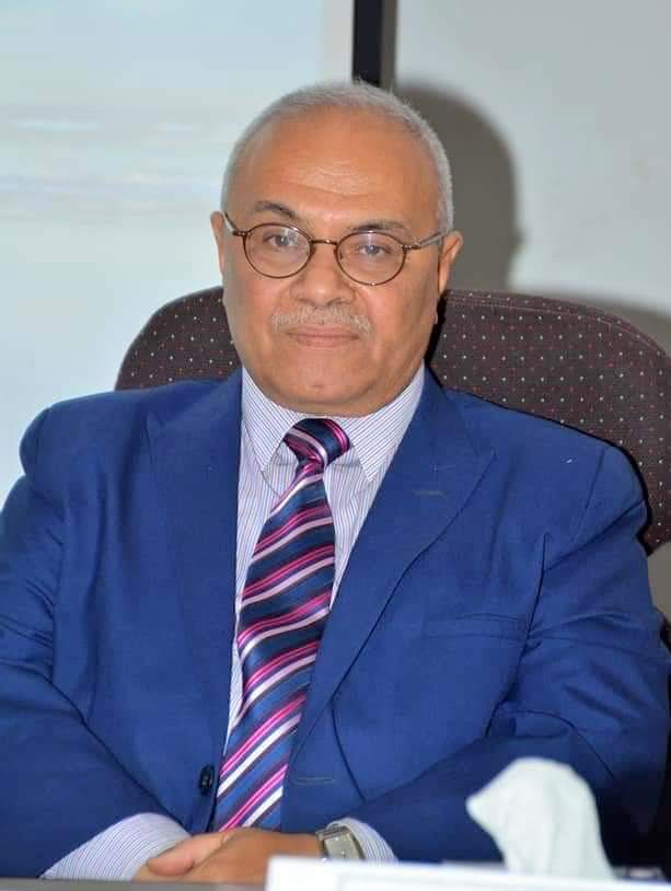 دكتور/ عاطف فاروق القرن