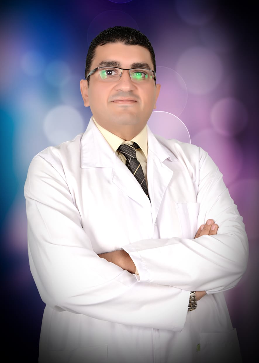 دكتور / احمد شداد 