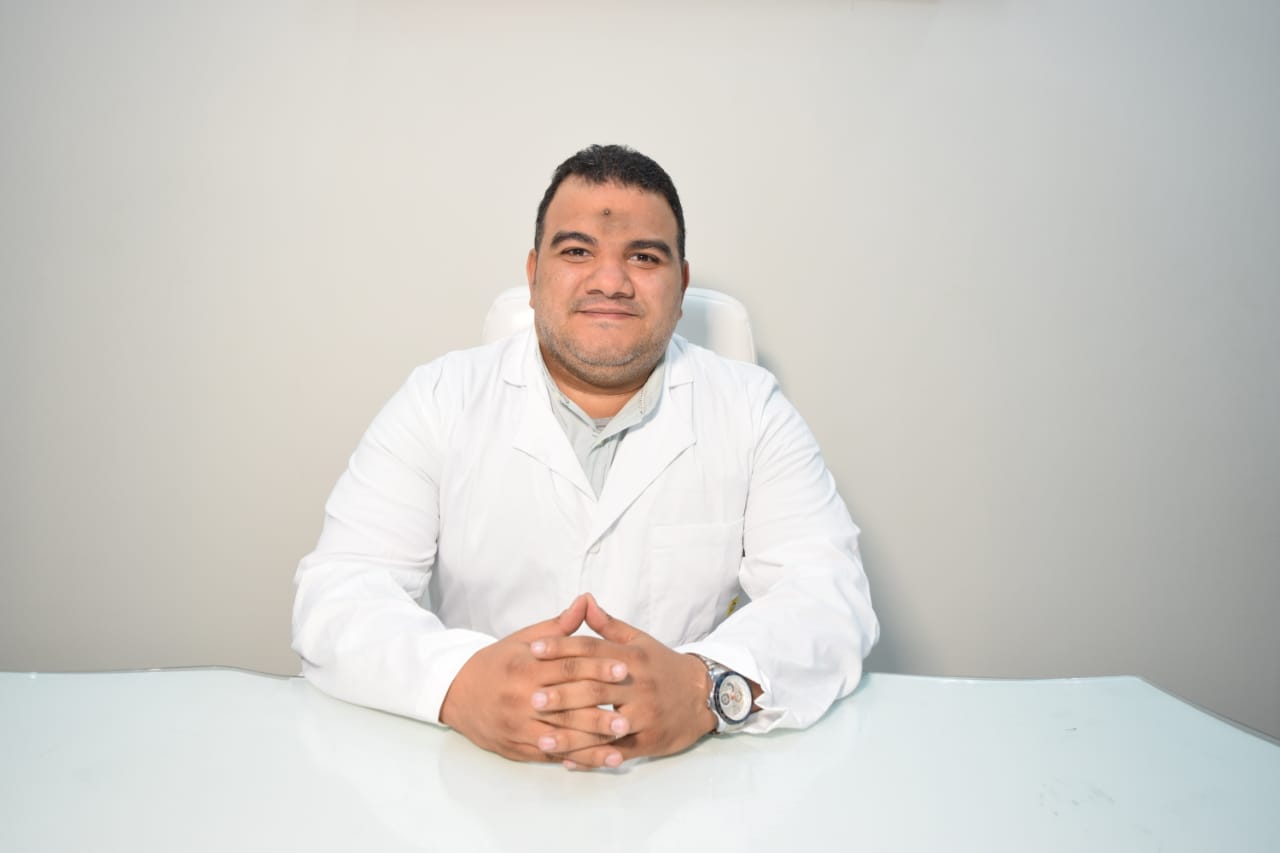 دكتور/ محمد حشمت عبدالعظيم راتب